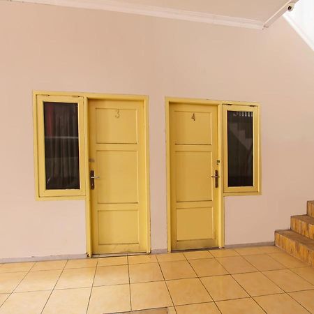 Oyo 3060 Al Fatih Guest House Syariah Tegal Kültér fotó